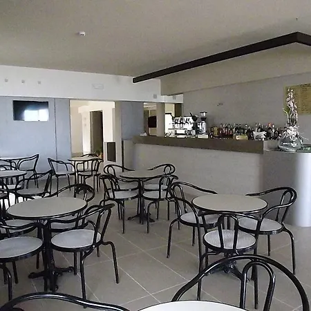 Vienna Hotel 3*